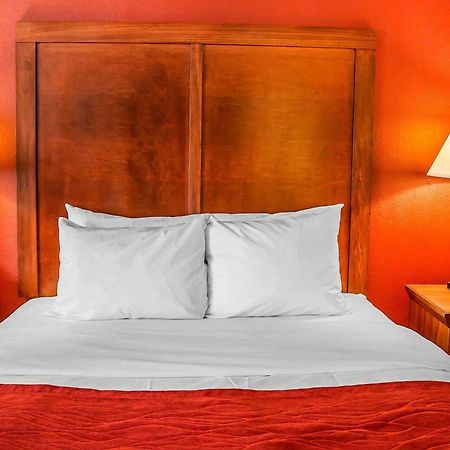 Quality Inn Lima Extérieur photo
