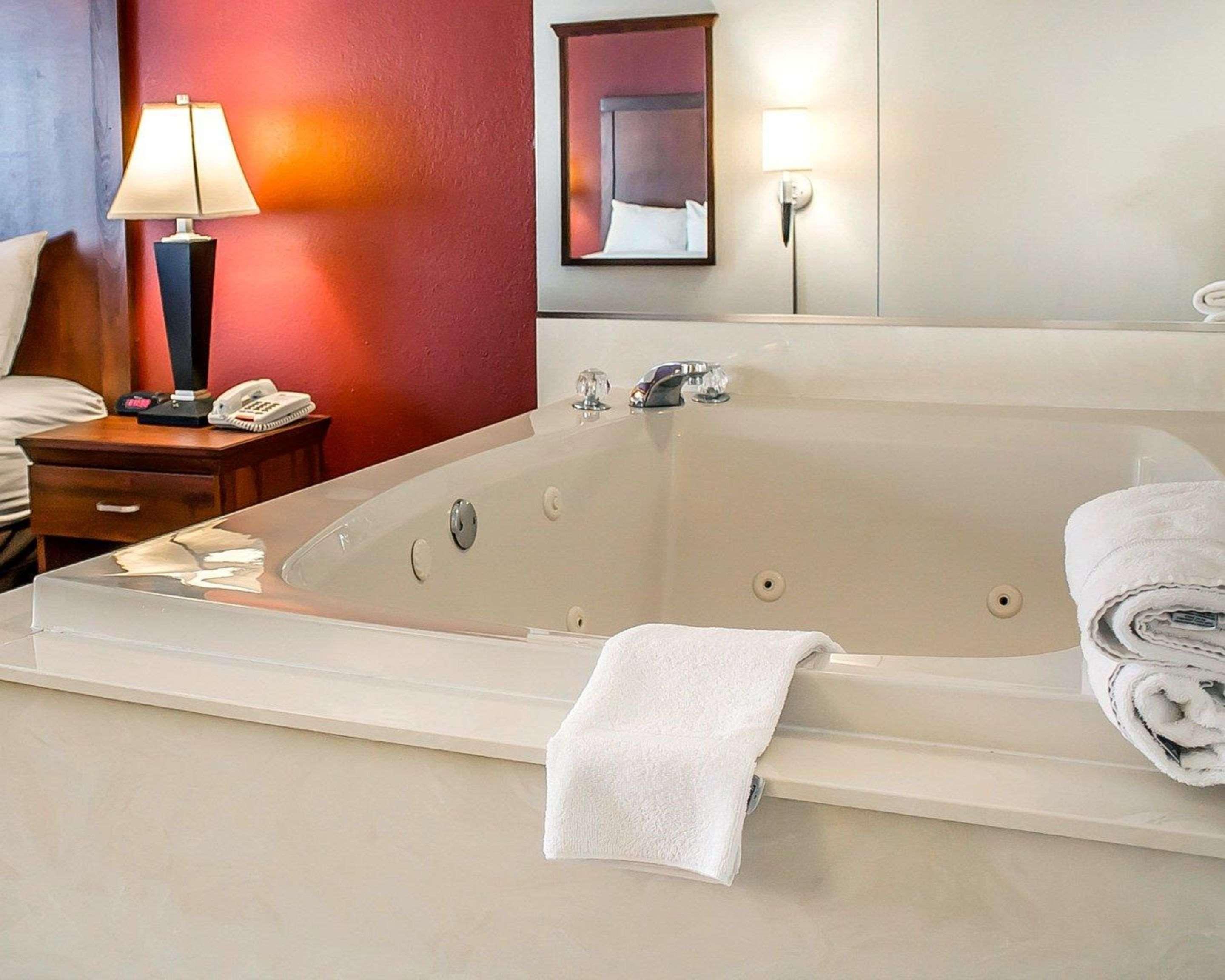 Quality Inn Lima Extérieur photo