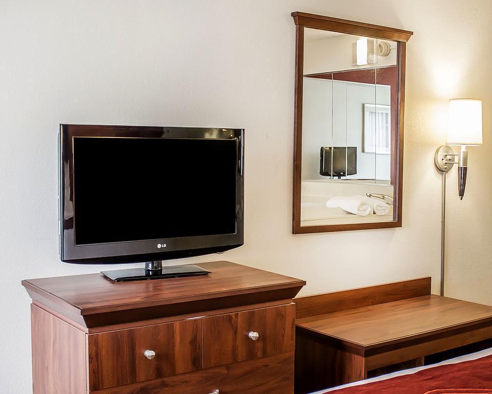 Quality Inn Lima Extérieur photo