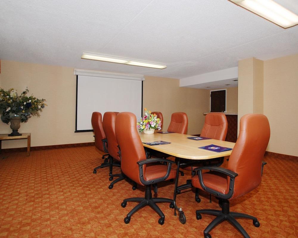 Quality Inn Lima Extérieur photo